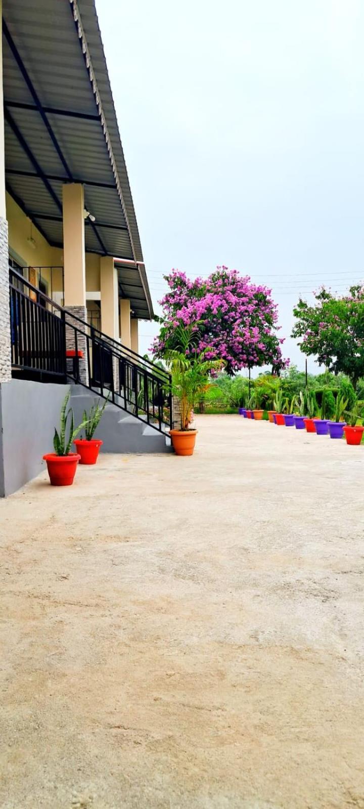 Krishna Farms And Village Resort Siliguri Exteriör bild